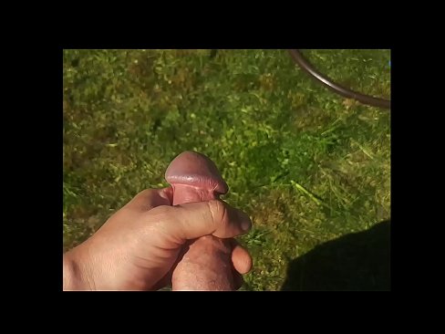 ❤️ Hottie sħun gets pussy roża tagħha fucked u cums bi squirt fi ġnien tas-sajf ❌ Video tal-ħakk lilna mt.cbddeluxe.top ❌️❤