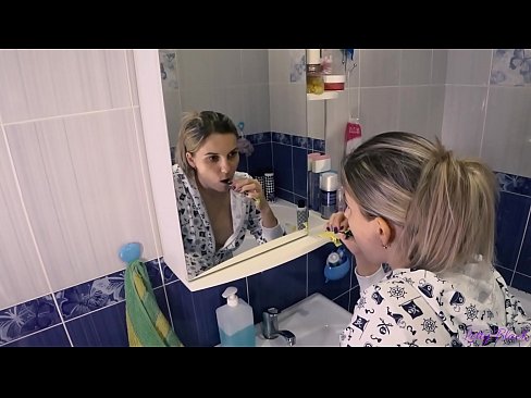 ❤️ Hack ma 'żgħażagħ fil-piġami truf orali cum fil-ħmar - letty iswed ❌ Video tal-ħakk lilna mt.cbddeluxe.top ❌️❤